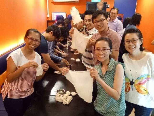 Prata making workshop - Culturally Singapore